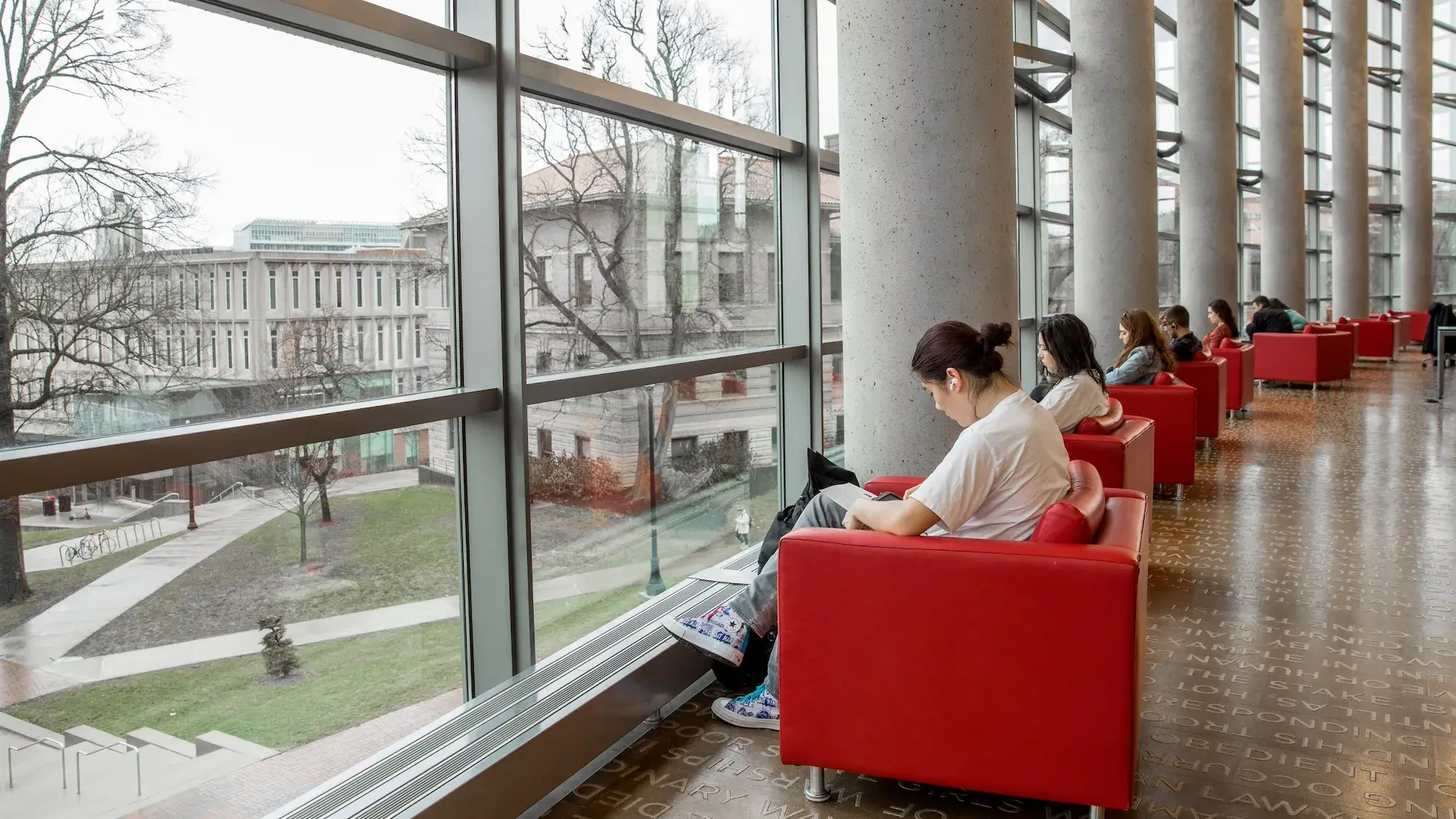 People studying at Thompson Library