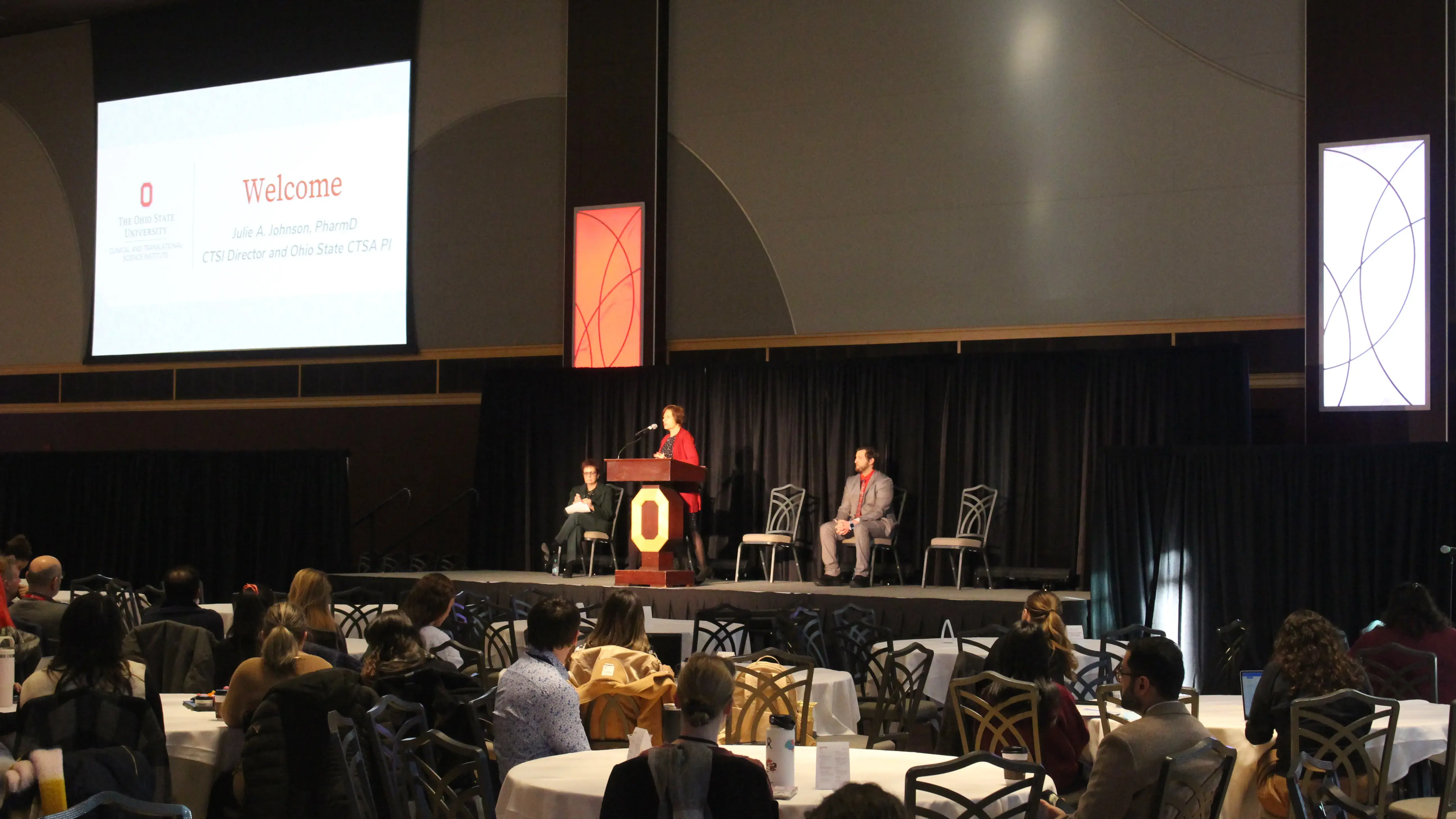 Julie Johnson addressing the room during the annual scientific meeting